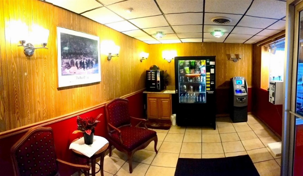 Beltway Motel and Suites Image 9